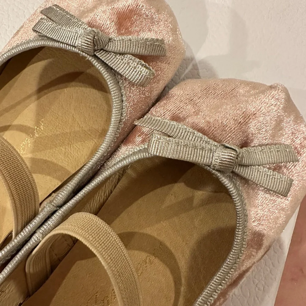 Girls Pink Velvet Ballet Flats with Bow